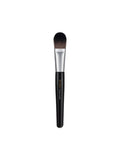 Studio 17 Foundation brush 823