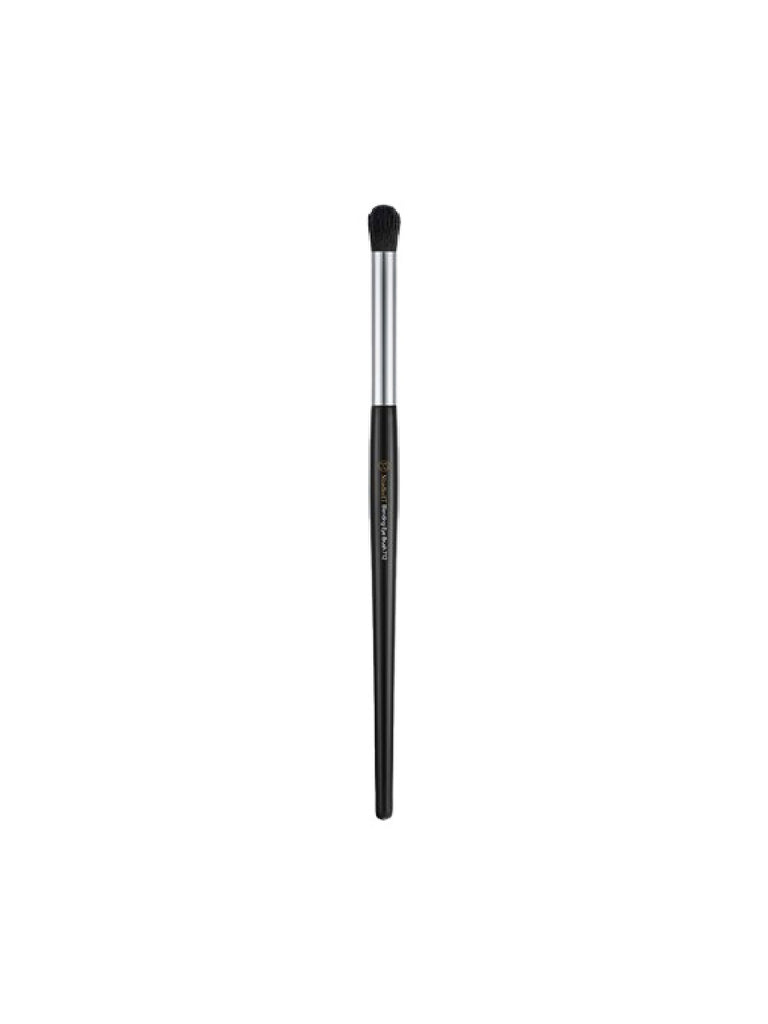 Studio 17 Base eyeshadow brush 711