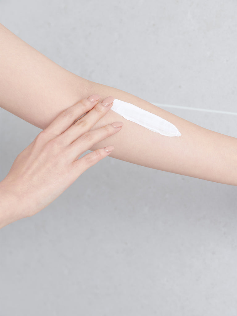 BOM LIGHT ON in Shower Body Tone up