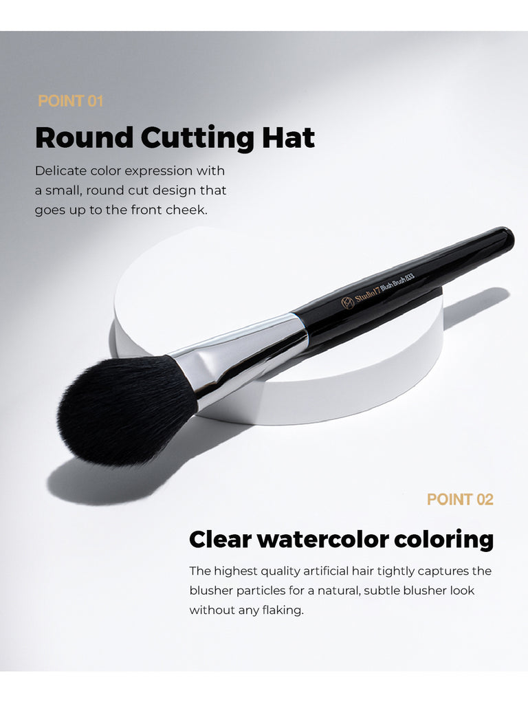 Studio 17 Blush brush 833