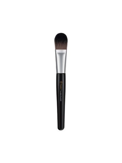 Studio 17 Foundation brush 823