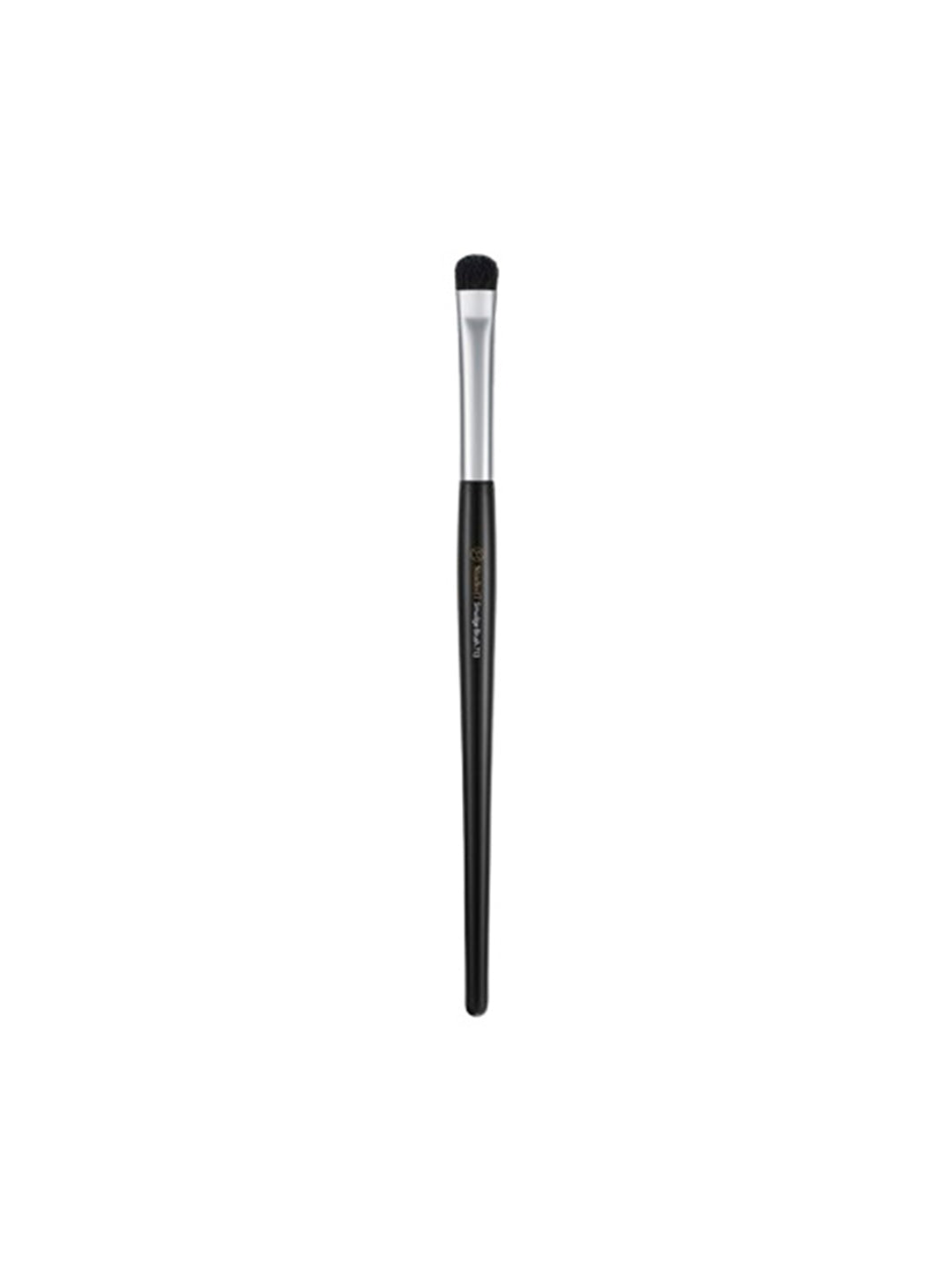 Studio 17 Point eye smudge brush 713