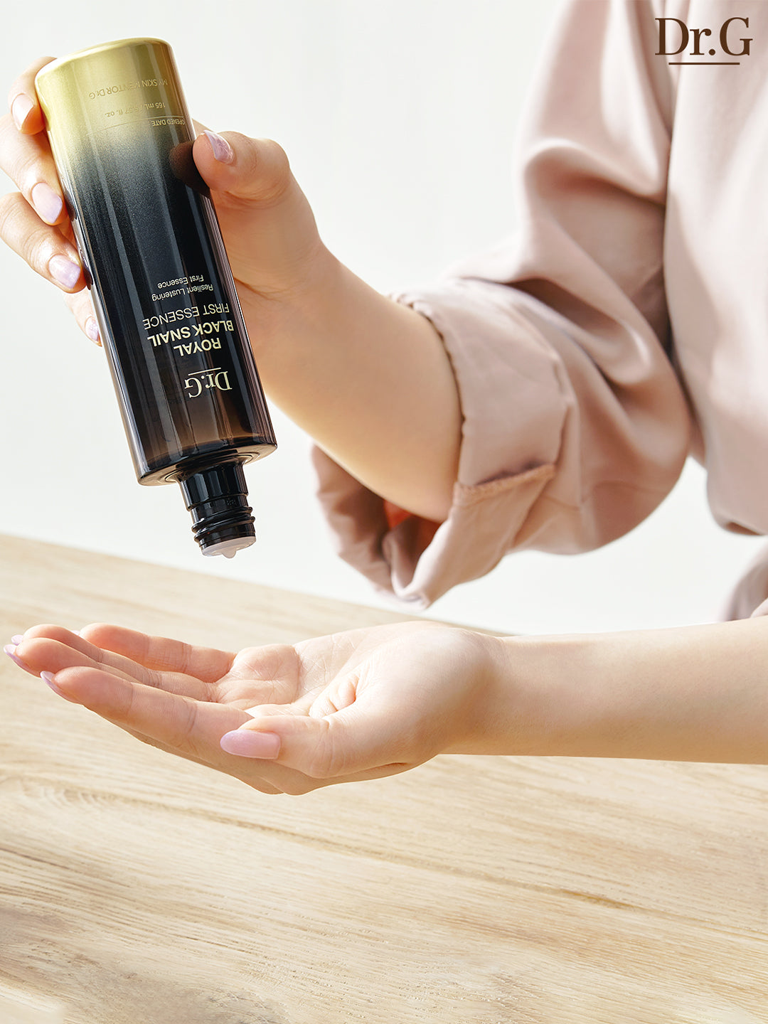 DR.G ROYAL BLACK SNAIL FIRST ESSENCE 165ml