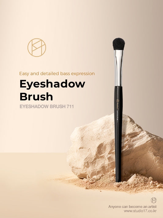 Studio 17 Base eyeshadow brush 711