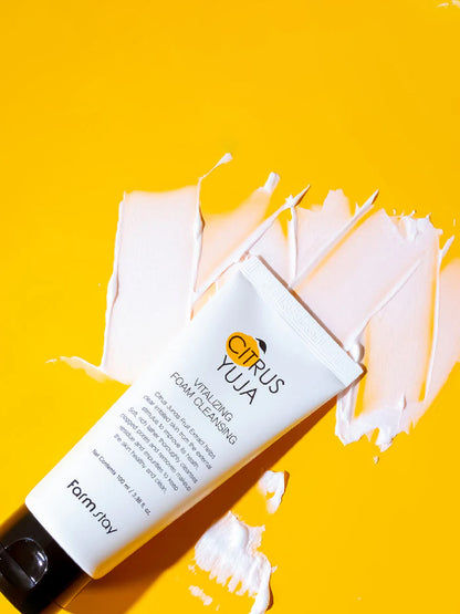 FARMSTAY CITRUS YUJA VITALIZIN FOAM CLEANSER 100 ML