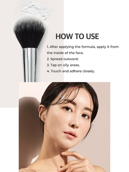 Studio 17 Powder brush 812