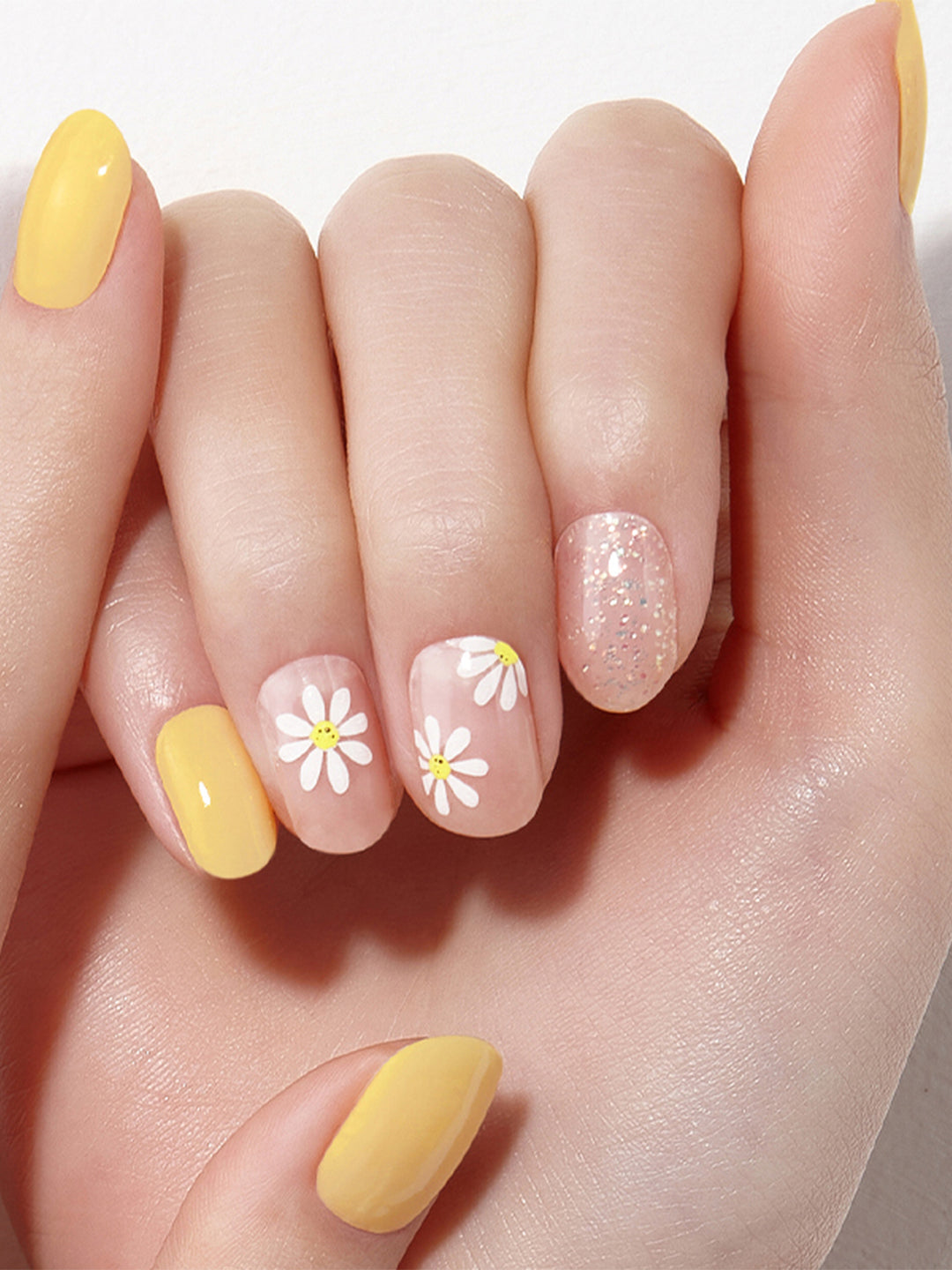 DASHING DIVA GLOSS Daisy Shine